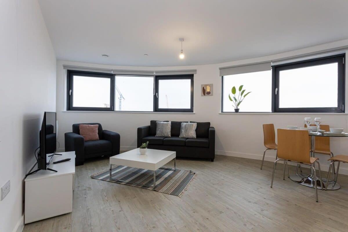 Stunning 2 Bed Apartment In Salford Amazing Views Manchester Exterior foto