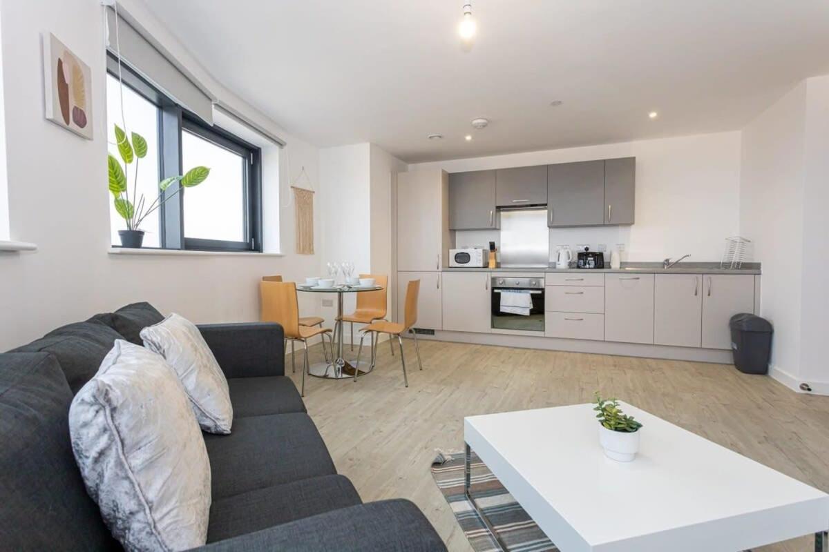 Stunning 2 Bed Apartment In Salford Amazing Views Manchester Exterior foto